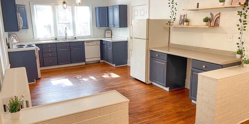 Des Moines Apartment: 3120 Cottage Grove Ave
