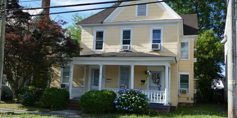 Elizabeth Apartment: 105 W. Church Street