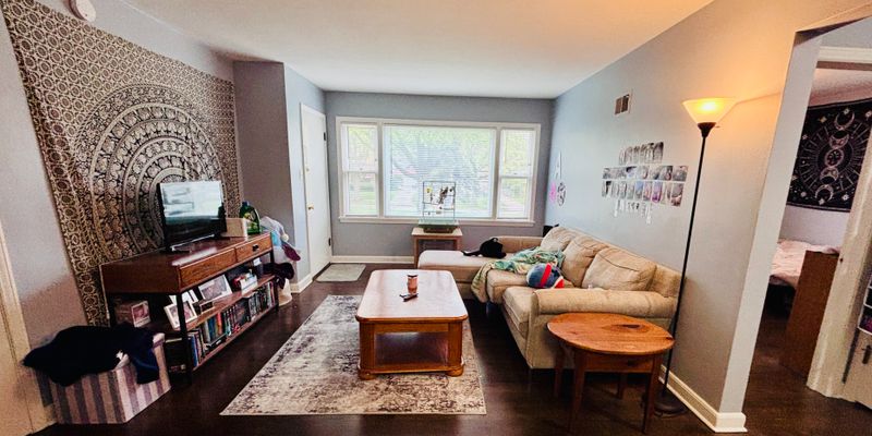 Milwaukee Apartment: 5315 W Wisconsin Ave
