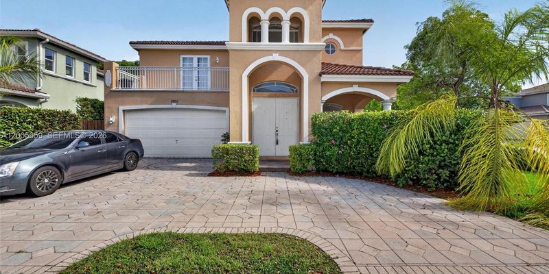 Cutler Bay House: 8903 SW 206th St
