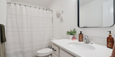 35-200 1275 Pricilla CT.jpg