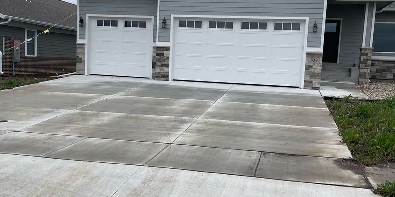 Harrisburg House: 109 Mydland Dr