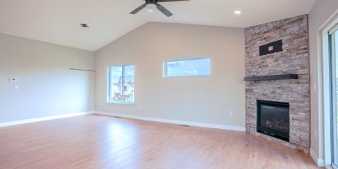 127KinseyLivingRoom3.jpg