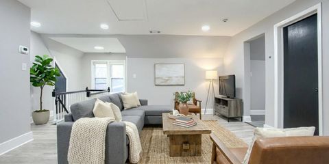 3807 Fleetwood NEW Unit 3 (16).jpg