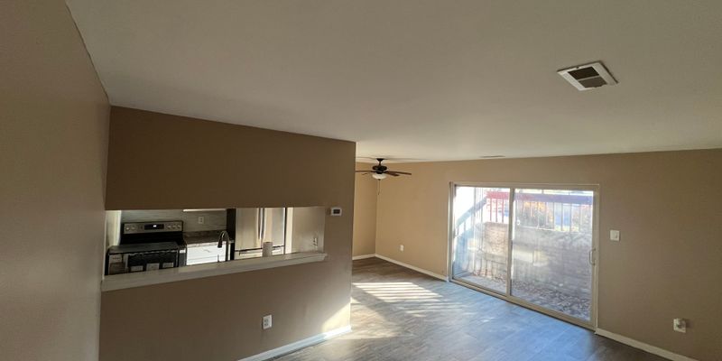 Essex House: 2X Banyan Wood Ct