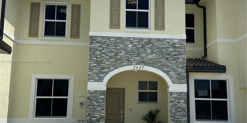 Homestead House: 2627 SE 28th St