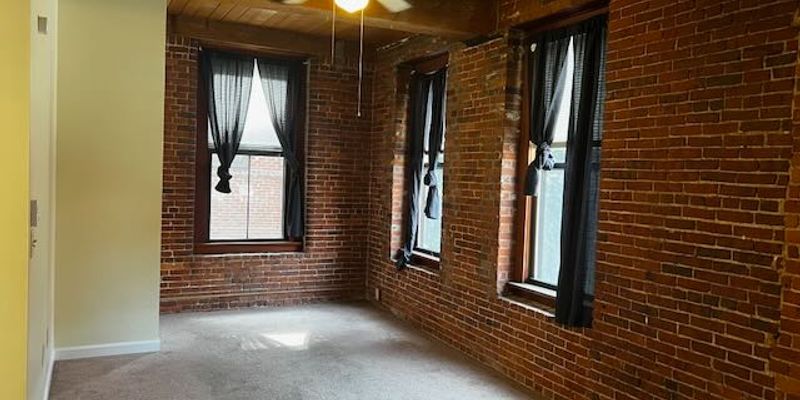 Haverhill Apartment: 67 Washington St