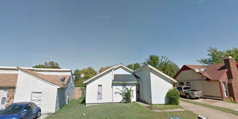 Memphis House: 5666 Maple Tree Drive