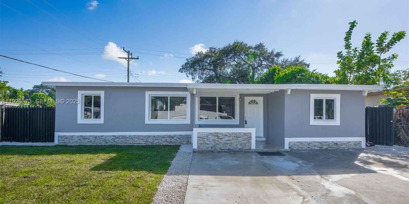 West Park House: 3510 SW 39th St