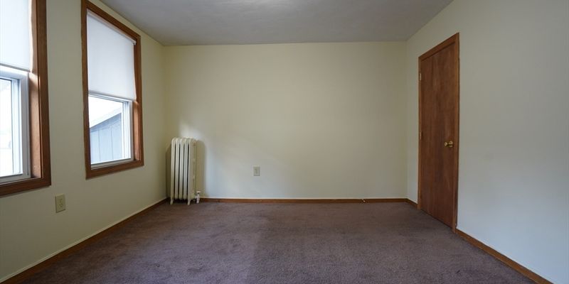 Watertown Apartment: 96 Nichols Ave