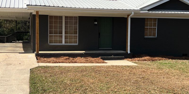 Jasper House: 1004 14th Ave W