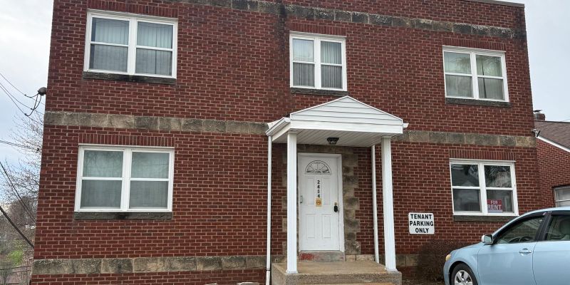 Steubenville Apartment: 2404 Sunset Blvd
