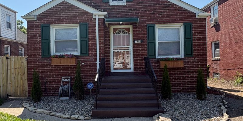 Gary House: 3708 Harrison Street