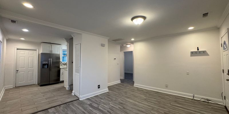 Hampton House: 515 Chapel St