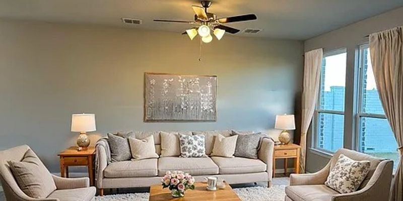Anna House: 1016 Portina Dr