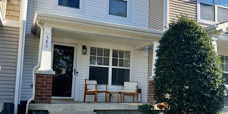 Nashville House: 580 Flintlock Ct