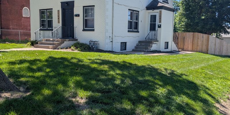 Omaha House: 1104 S 32nd St