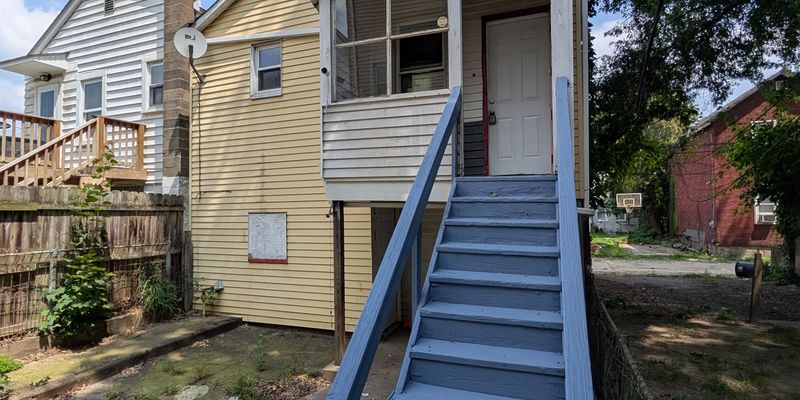 Lower Burrell Townhome: 805 Pittsburgh St