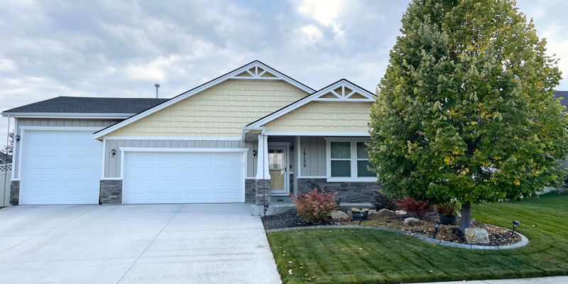 Caldwell House: 14139 Silver Lining Dr