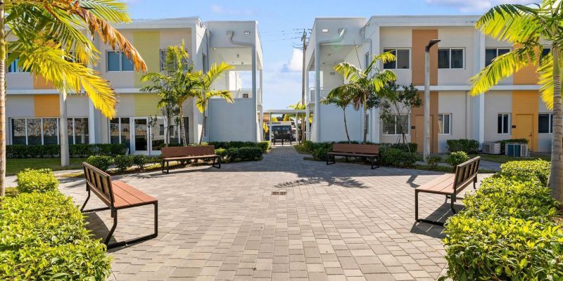 Miami Apartment: 2130 NW 37th St