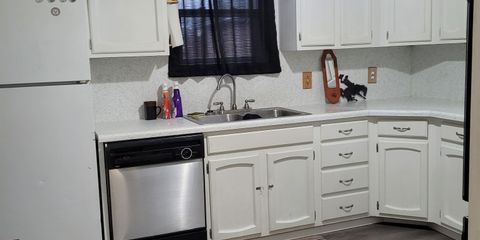 Kitchen 4.jpg