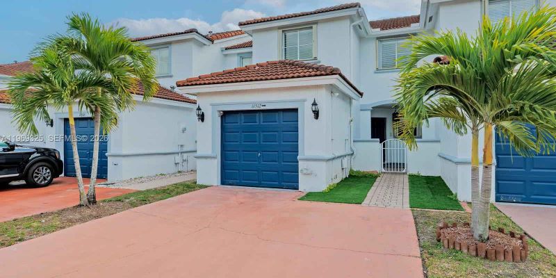 Doral Townhome: 11512 NW 48th Terrace