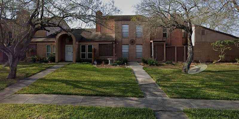 Corpus Christi Apartment: 5101 Middlecoff Cir