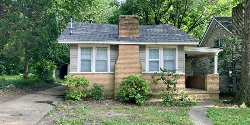 Jackson House: 126 Pearl Ave