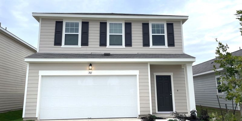 Hutto House: 701 Redfish Ln