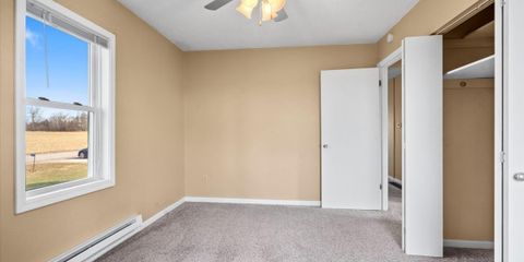 16-148 3037 Swan Lake Rd NE.jpg