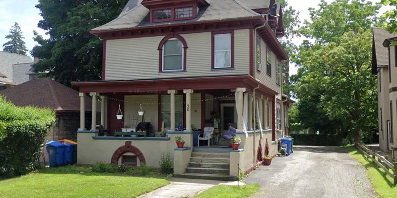 Rochester Apartment: 30 Strathallan Park