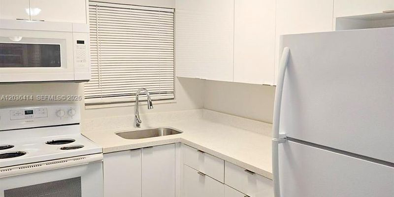 Hollywood Condo: 2008 Jackson St