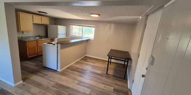 Colorado Springs Apartment: 1111 W Colorado Ave