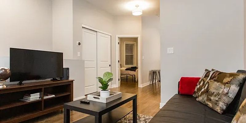 Chicago Apartment: 1944 N. Halsted St, Chicago, IL 60614