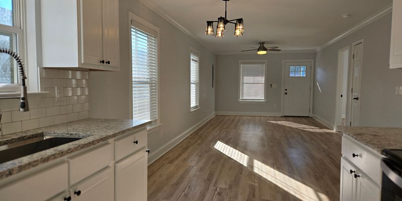 Wilmington House: 917 S 11th St