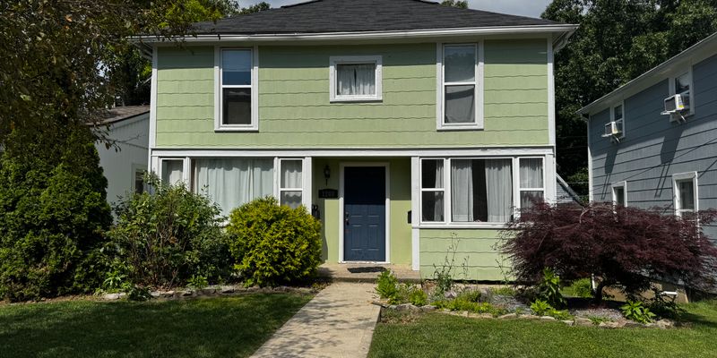 Winona Lake Apartment: 1208 Chestnut Ave
