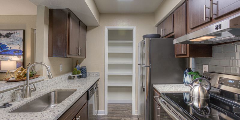 Houston Apartment: 2701 Briarpark Dr