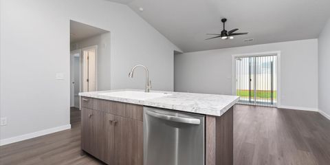 09-Kitchen.jpg