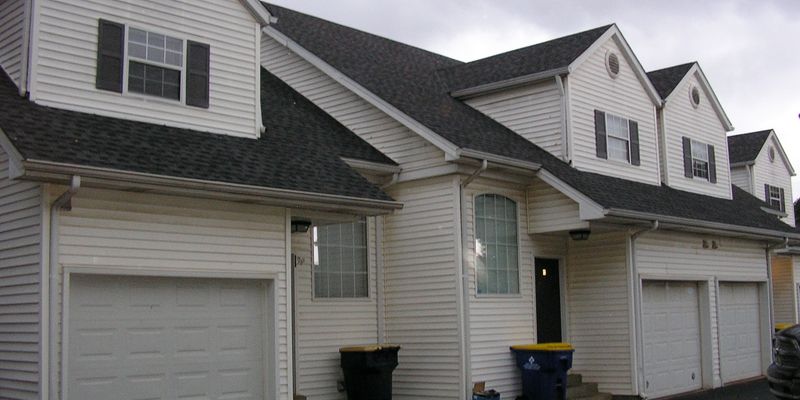 Bowling Green Townhome: 1055 Winners Cir