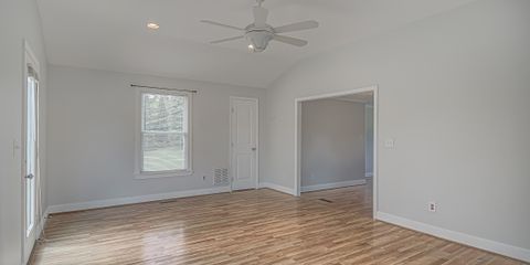 8603 Haw River Rd-17.jpg