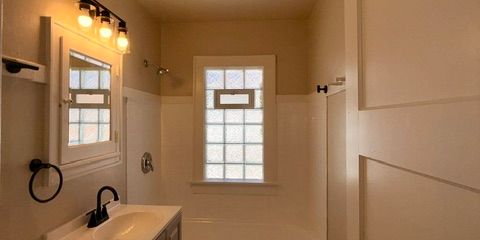 Bathroom.jpeg