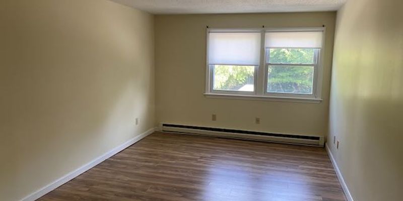 Winchendon Apartment: 260 Spring Cir