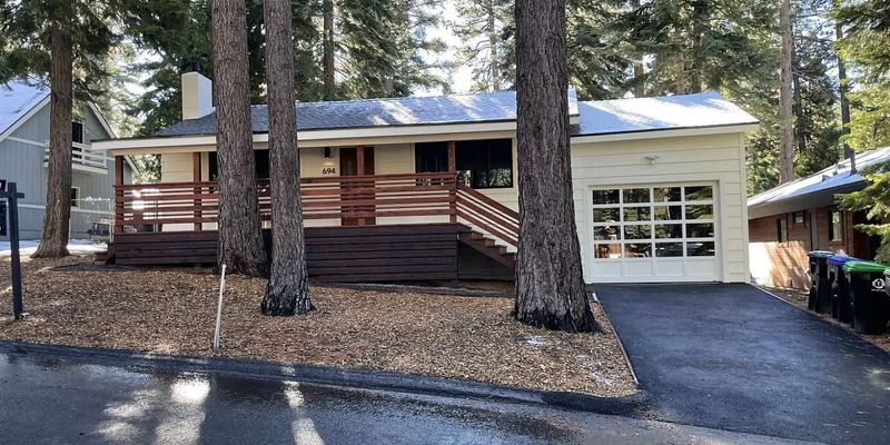 South Lake Tahoe House: 694 Sand Harbor Rd