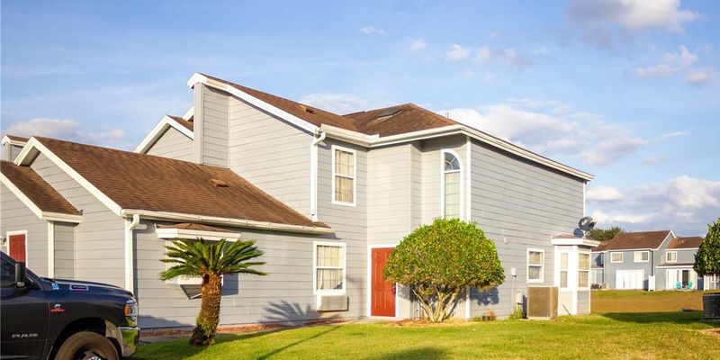 Davenport Multiplex: 873 Caribbean Dr