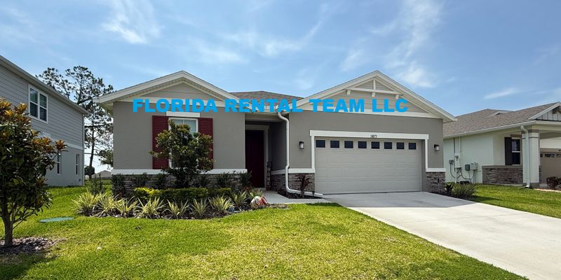 Clermont House: 10073 Spring Lake Dr