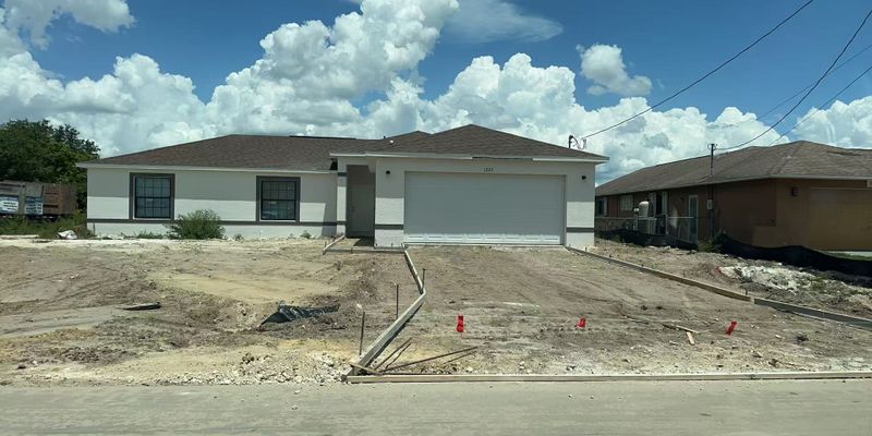 Cape Coral House: 1223 NE 14th Pl