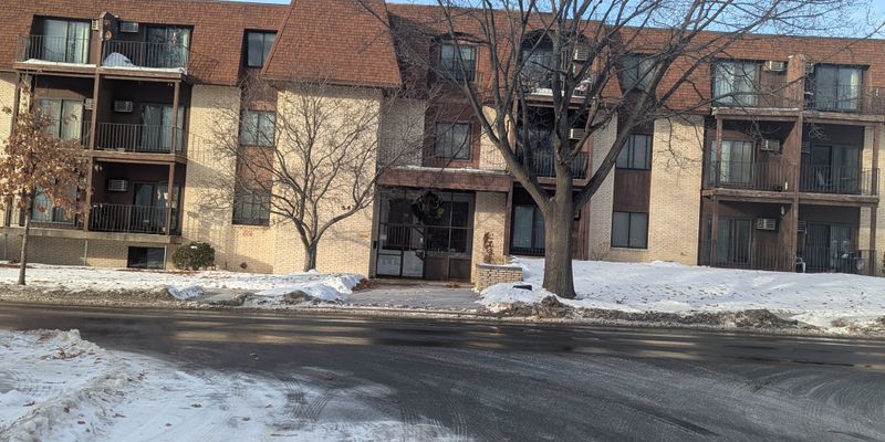 Minneapolis Apartment: 5430 S 34th Ave