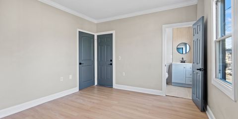 Bedroom 1 .jpg