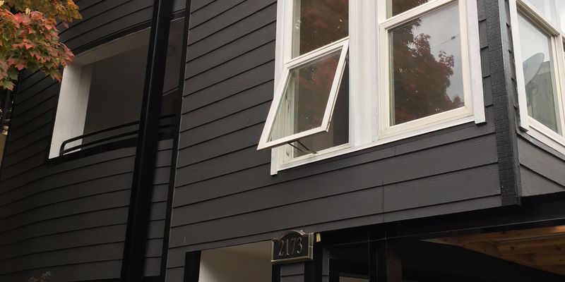 Portland Apartment: 2173 NW Everett St