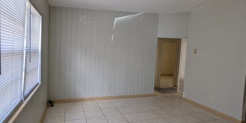 PXL_20230525_204236413.jpg PXL_20230525_204236413.jpg